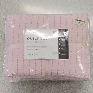Oversize King - Soft & Cozy Pink Quilt Set - 112x106 inches